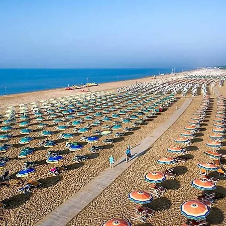 Homely Close To The Hotel Bibione